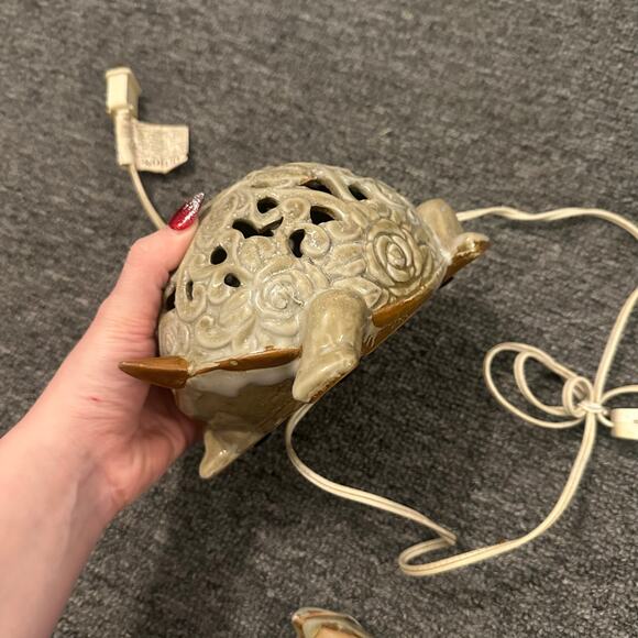 Whimsy Floral Kirkland's Ceramic Sage Turtle Nightlight Table Lamp Head Bobbles. - Picture 5 of 6